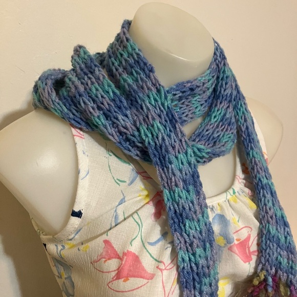 New hand knit long scarf with glittered frilly ends 84” long!! Perfect to wrap - Picture 3 of 7